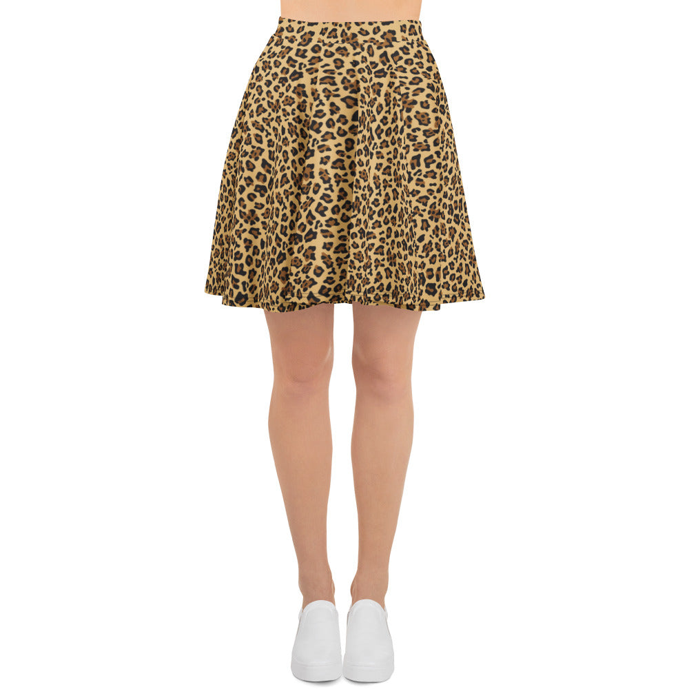 safari leopard pattern mini skirt outfit